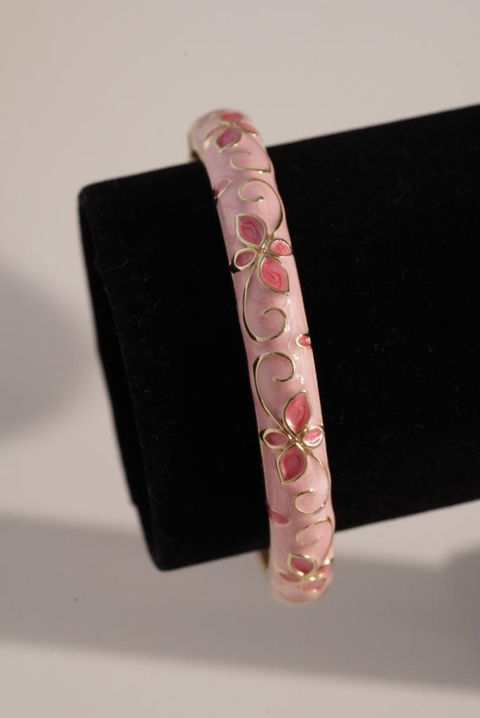 Pembe Çiçekli Mineli Kelepçe Bileklik