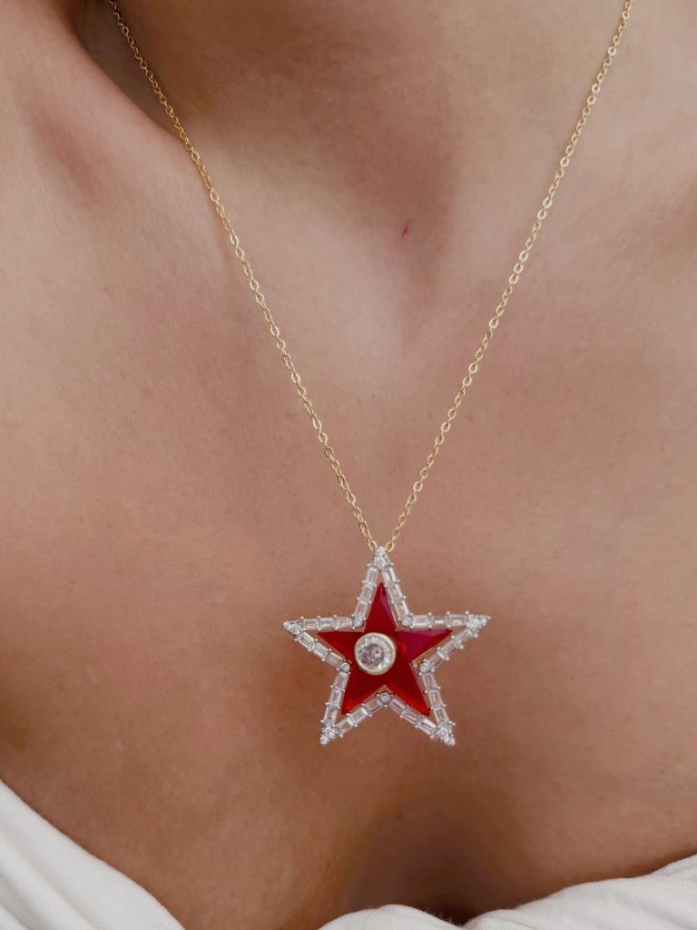 Taşlı Kırmızı Yıldız Kolye