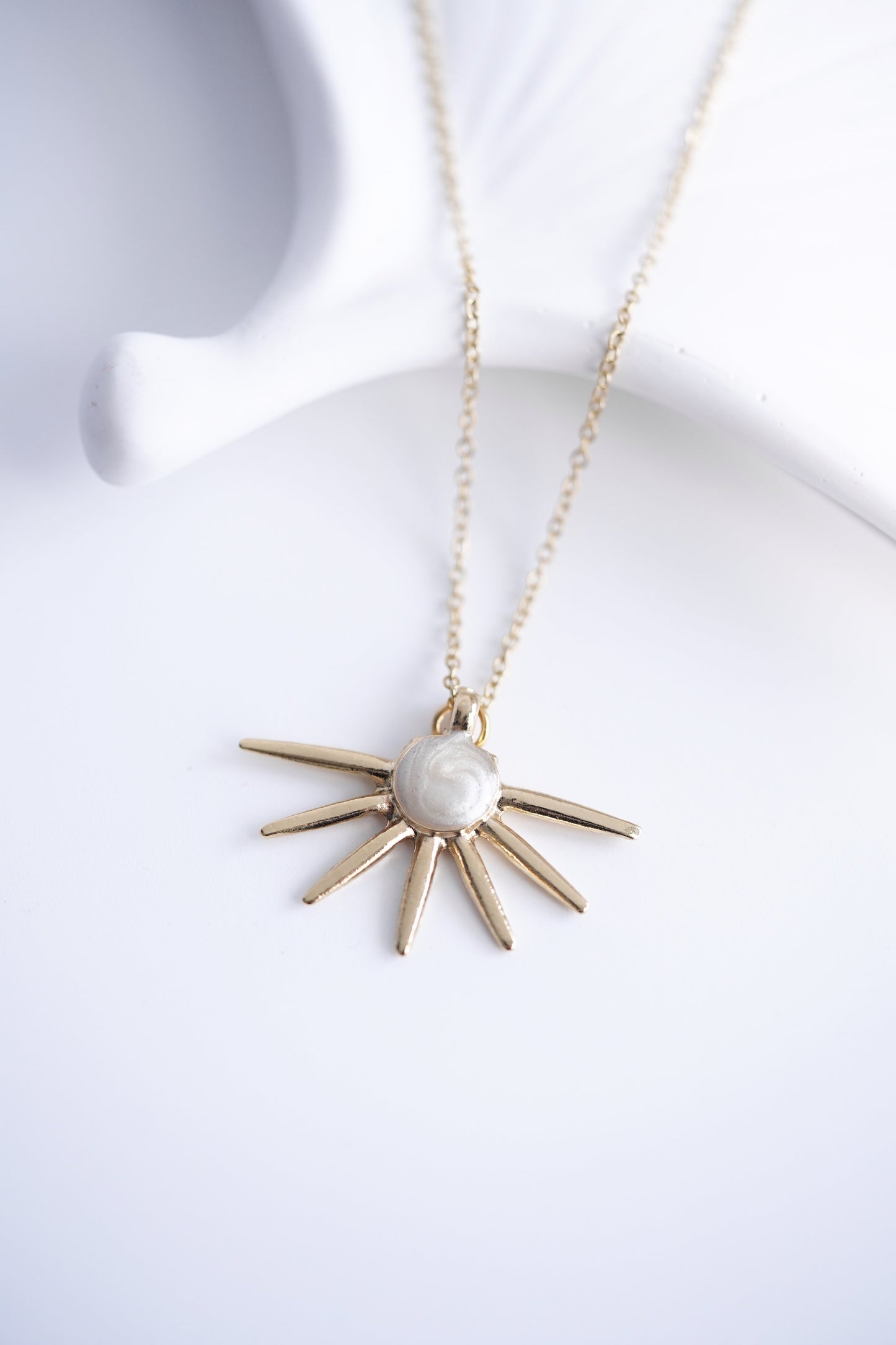 Yedili Ok Kolye Çelik