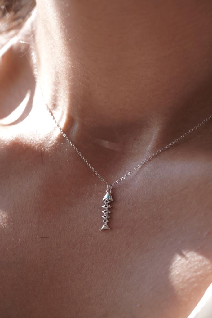 Mavi Taşlı Balık Kolye - 925 Ayar Gümüş