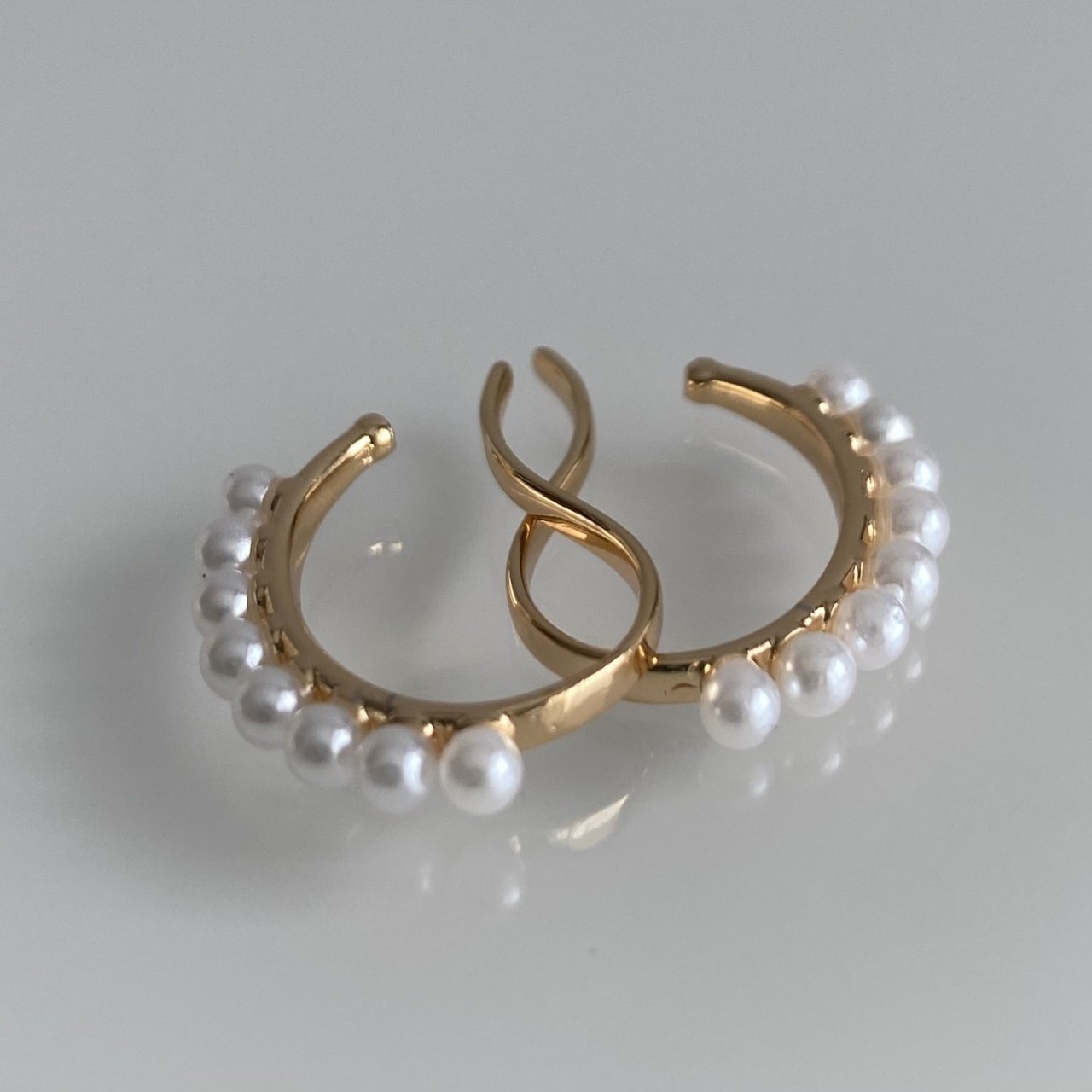 İncili Ear cuff