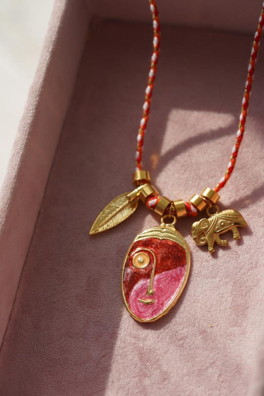 Kırmızı Maske Şans Charm Kolye