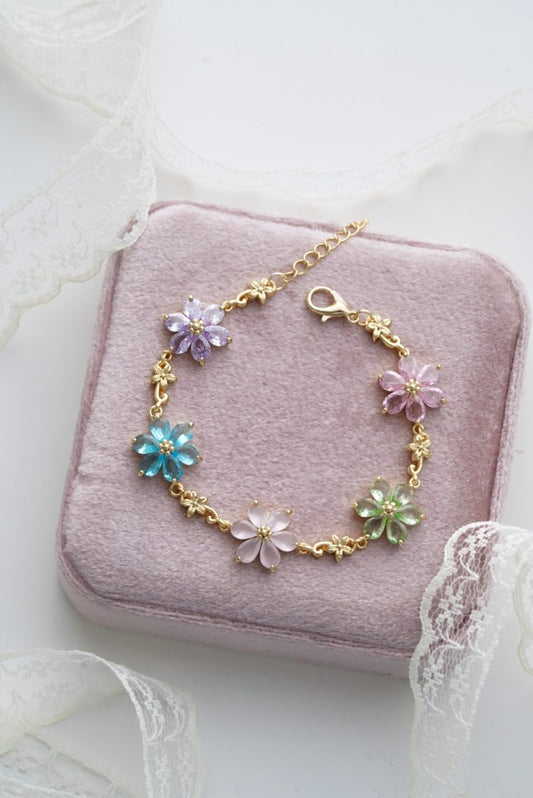 Peri Çiçekleri Bileklik – Peri Çiçekleri Bileklik – Pastel Renkli Çiçekli Kadın Bileklik